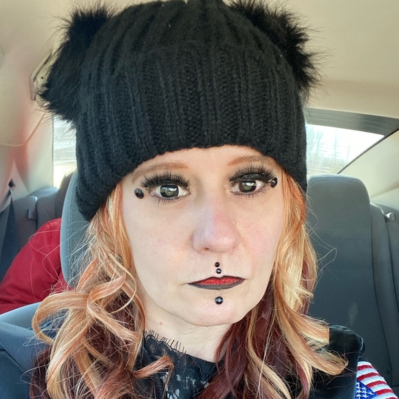 Meet your Posher, Alanda - Picture 2 of 13